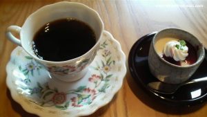ななせ街道のコーヒーとパンナコッタ