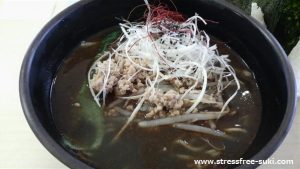 ゲニー（大分市野田、博愛病院敷地内）黒胡麻坦々麺2